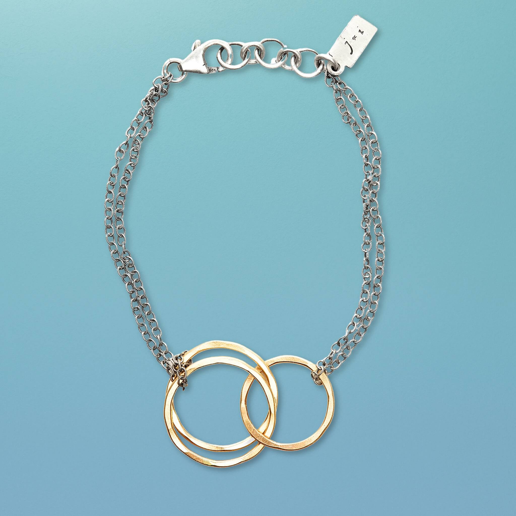 J + I hot Interlocking Circles Bracelet