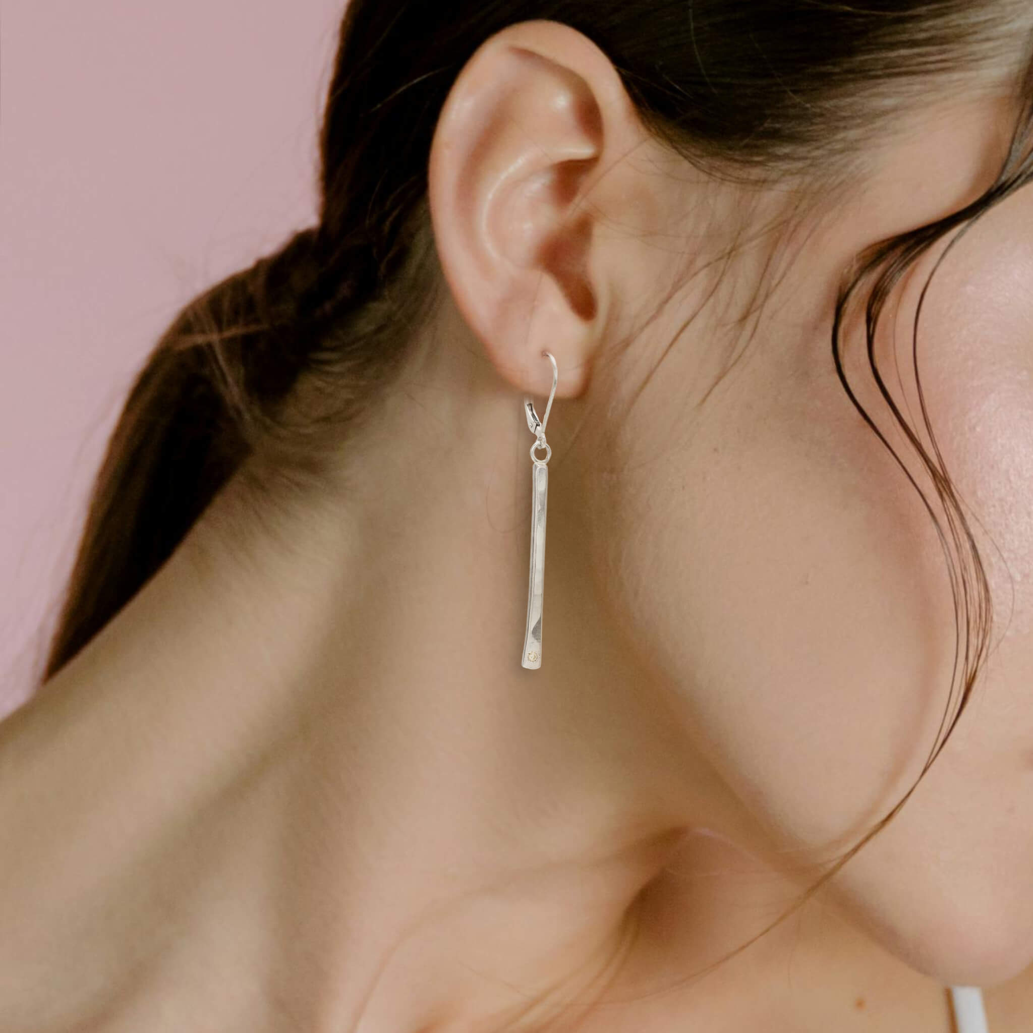 Shimmering Line Earrings - Earrings