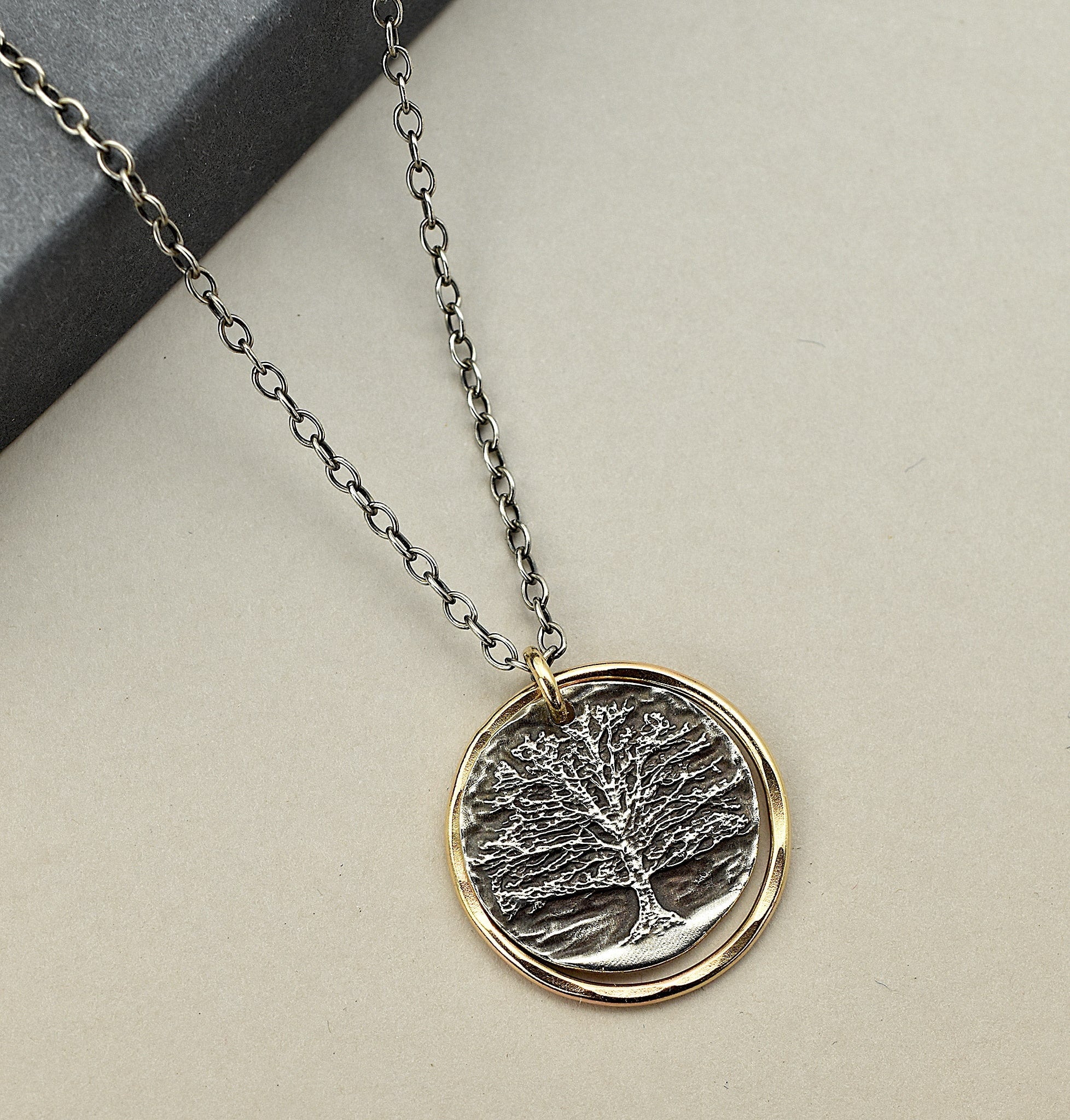 Oak tree jewellery stores shop
